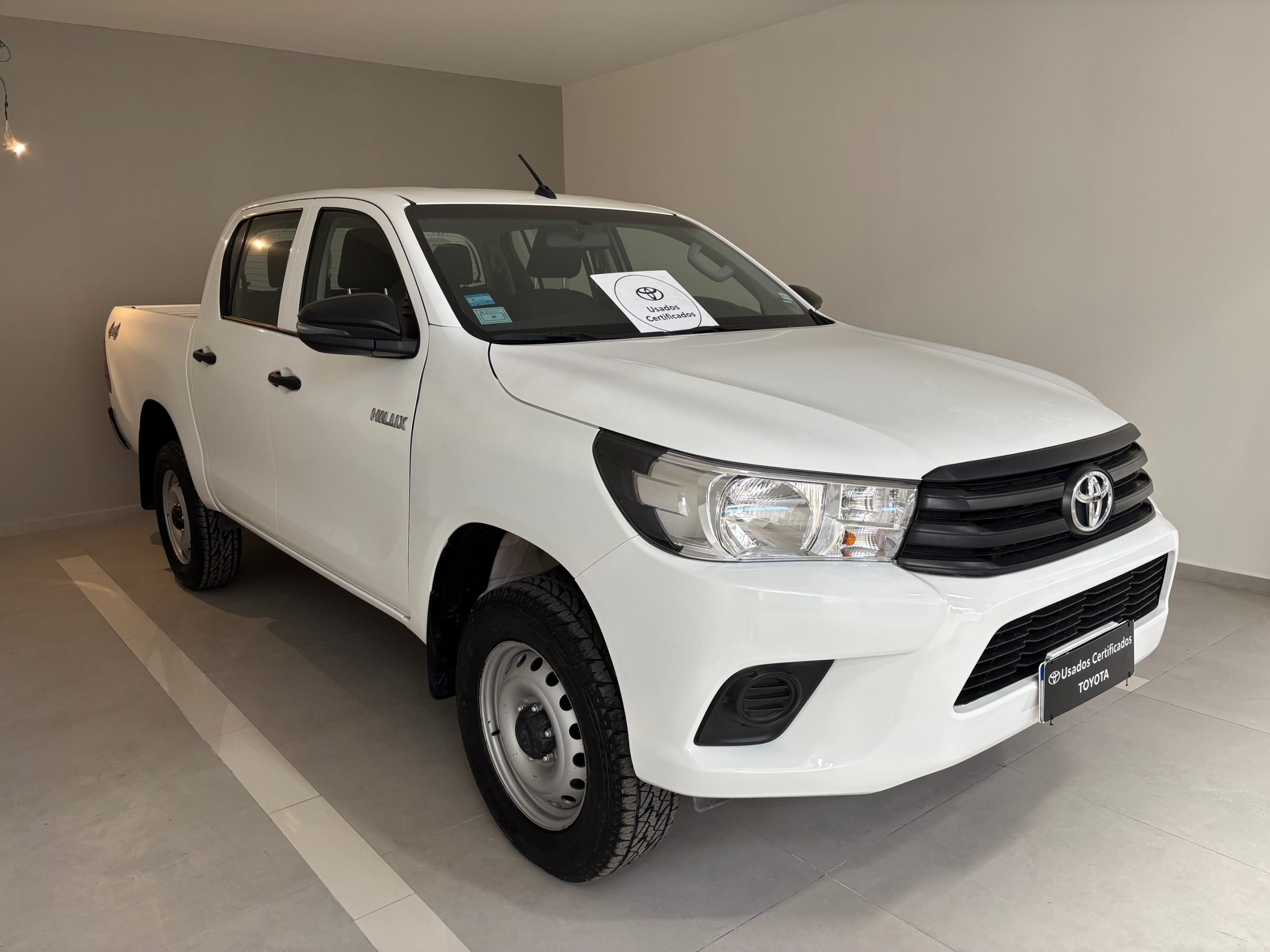 TOYOTA HILUX DX 4X4 DC 2023