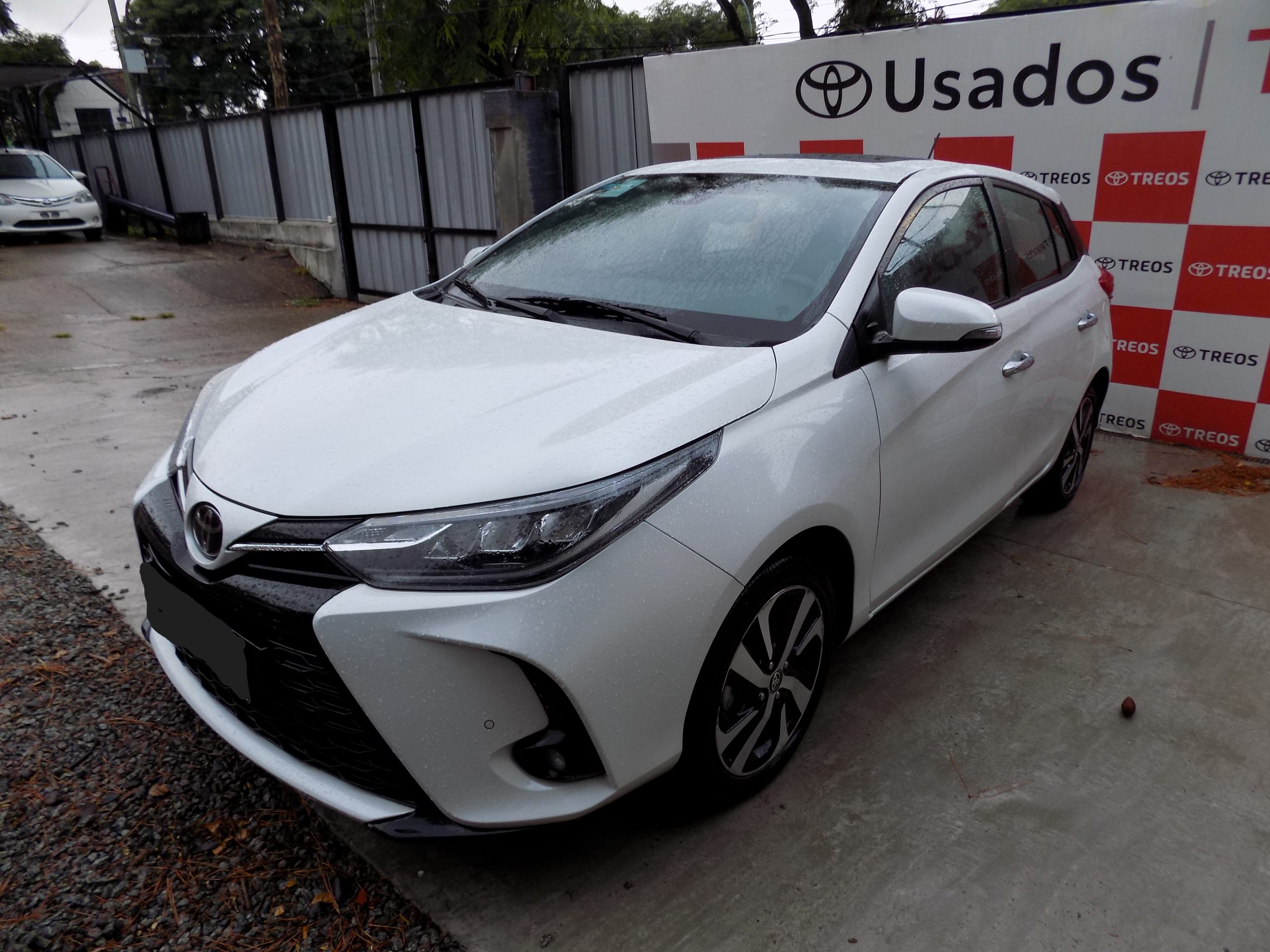 TOYOTA YARIS