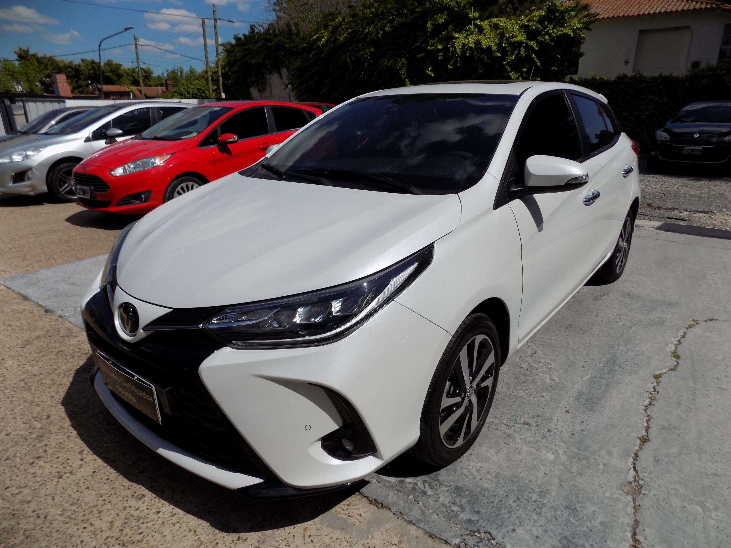 TOYOTA YARIS