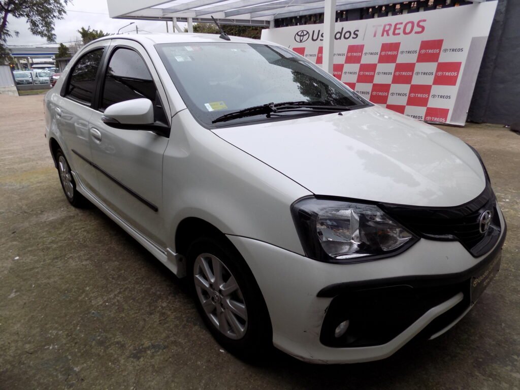 TOYOTA ETIOS 2018