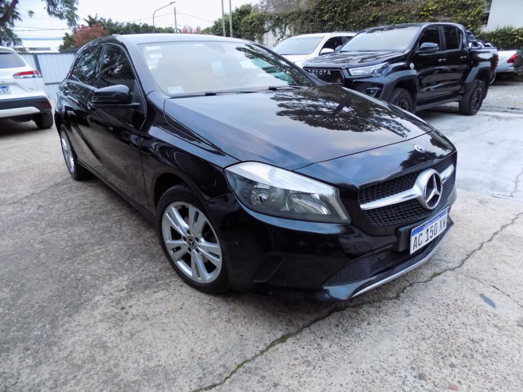 MERCEDES BENZ 2018