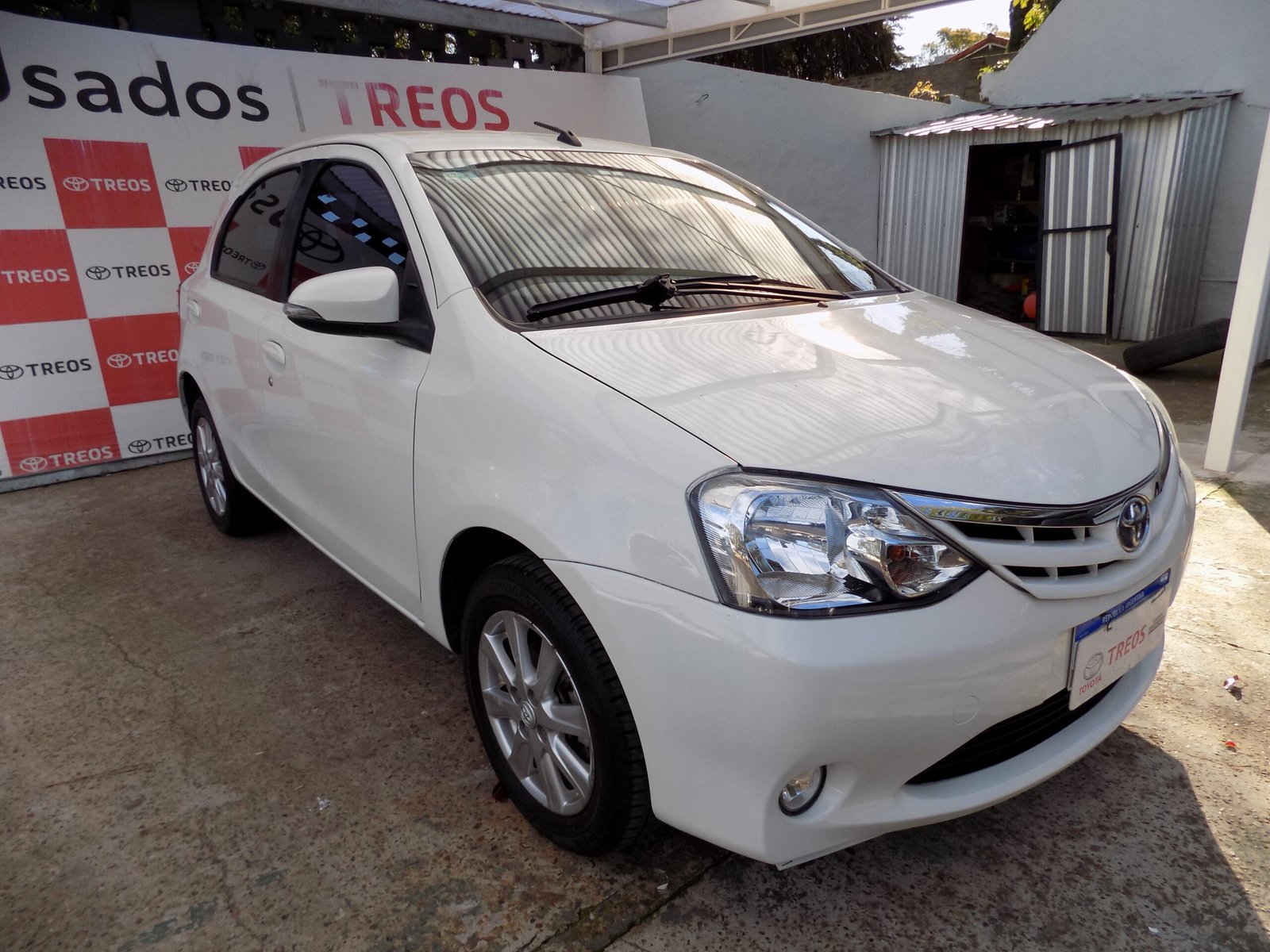 TOYOTA ETIOS 2016